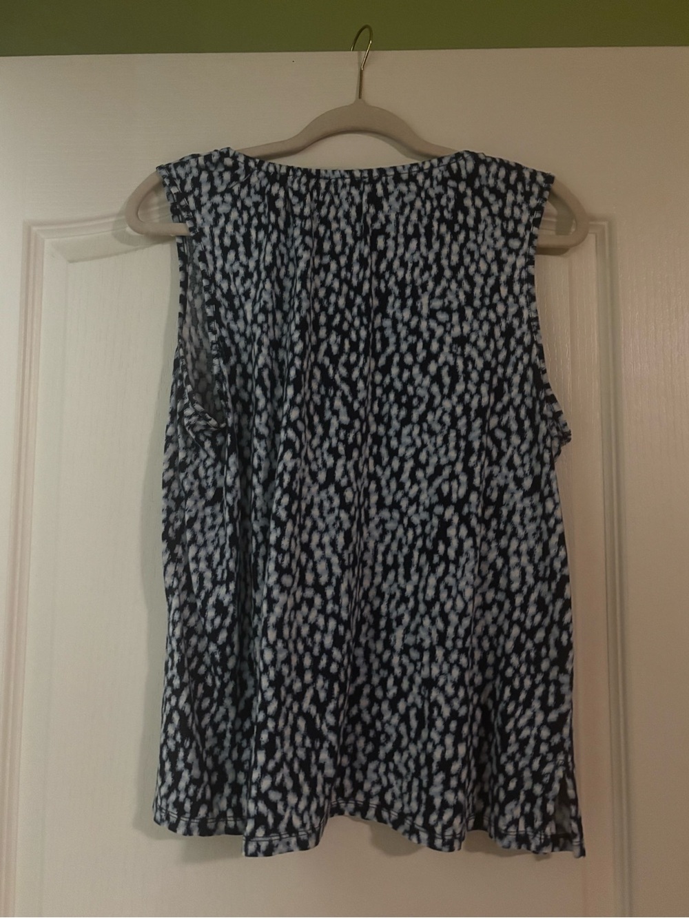 Sleeveless Blue and White Printed Women's Top